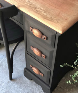 Rustic Refinished Solid Wood Desk w/Chair (2pc)