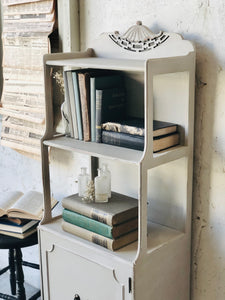 Pretty Antique Bookshelf Cabinet
