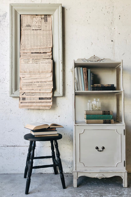 Pretty Antique Bookshelf Cabinet