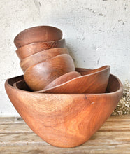 Load image into Gallery viewer, Vintage Wood Salad Bowl Set 8pc