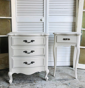 Classy Vintage French Provincial Bedroom Set (3pc)