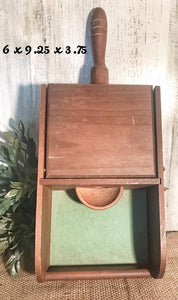 Primitive wood dispenser