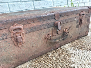 Amazing old rusty trunk