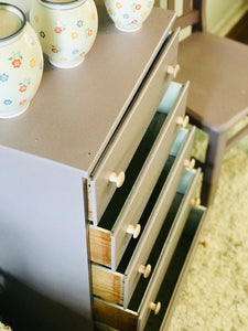 Adorable Kid’s Chest of Drawers with Matching Chair