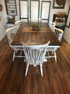 Beautiful Large Farmhouse Table & Chairs