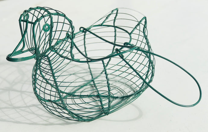 Adorable Green Wire Duck Egg Basket