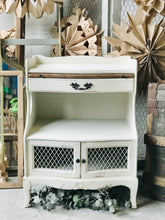 Load image into Gallery viewer, Stunning Vintage French Provincial Nightstand or End Tables set