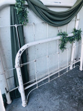 Load image into Gallery viewer, Vintage Chippy Metal Full Size Bed