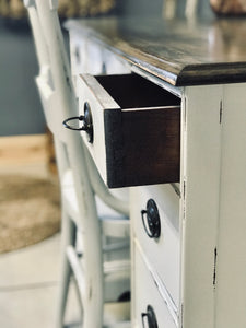 Perfect Farmhouse Desk & Chair