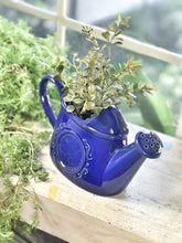 Load image into Gallery viewer, Vintage glazed ceramic planter