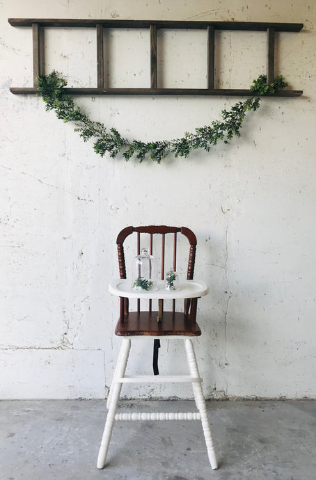 Darling Vintage Farmhouse Highchair