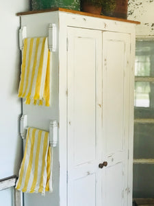 Perfect Country Pantry Storage Cabinet