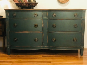 Classy Solid Serpentine Dresser