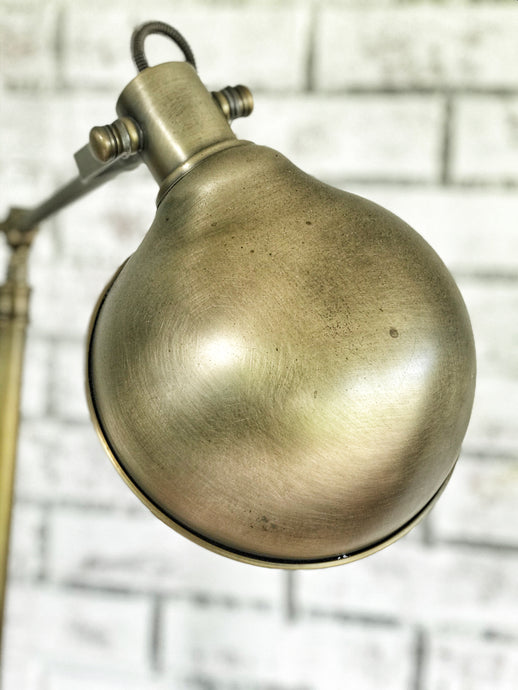 Cool brass adjustable lamp