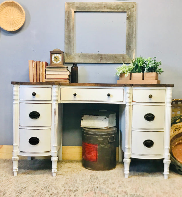 Beautiful Classy Antique Desk (No chair)