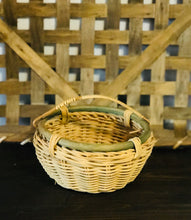 Load image into Gallery viewer, Cute Little Basket