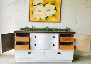 Beautiful MCM Sideboard or TV Stand