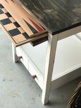 Load image into Gallery viewer, Pretty Farmhouse End Table Set