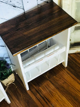 Load image into Gallery viewer, Adorable Vintage Magazine Rack End Table Set