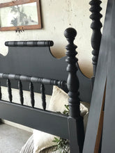 Load image into Gallery viewer, Stunning King Size Four Poster Bed Frame (Complete)
