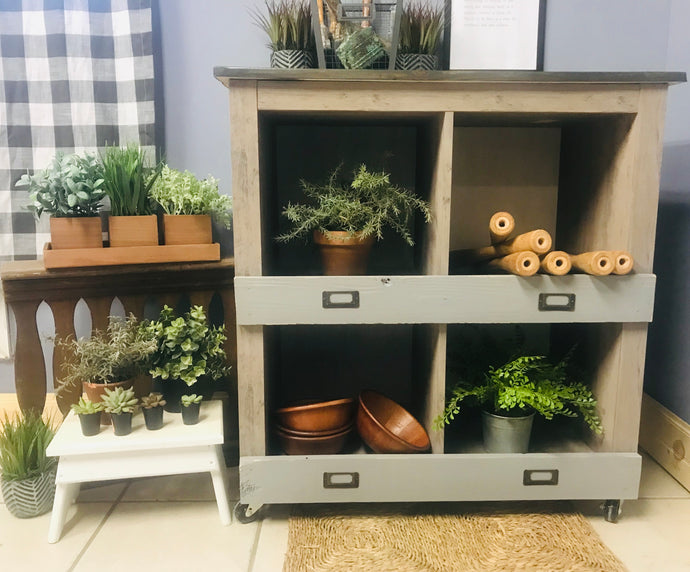 Farmhouse Rolling Nesting Box Cubby