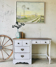 Load image into Gallery viewer, Perfect Vintage Farmhouse Desk