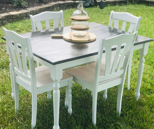 Adorable Small Farmhouse Table and Chairs Set