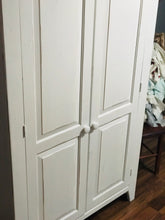 Load image into Gallery viewer, Charming Solid Wood Linen Cabinet