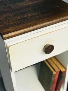 Adorable Farmhouse Nightstand Set (2)