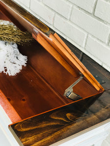 Unique Farmhouse Entryway Storage Table