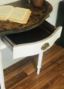 Beautiful Classic Entryway Table