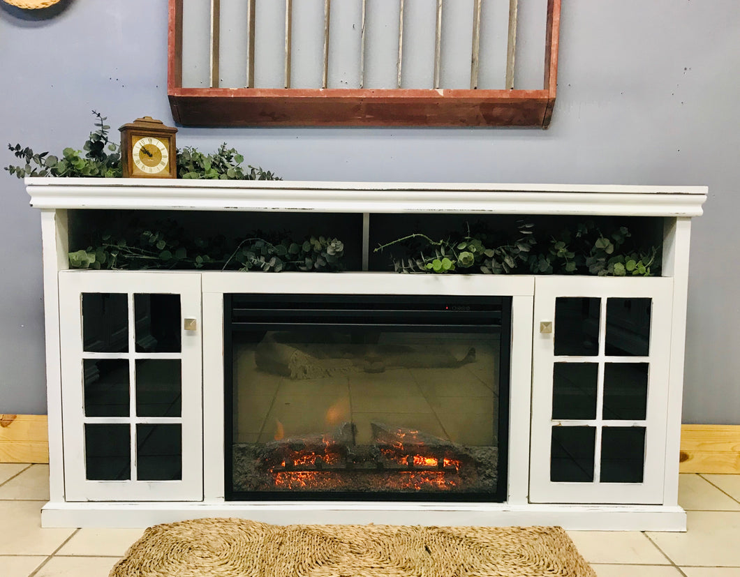 Beautiful Modern Farmhouse Fireplace Console