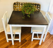 Load image into Gallery viewer, Small kids table