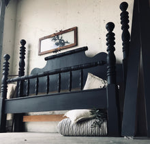 Load image into Gallery viewer, Stunning King Size Four Poster Bed Frame (Complete)