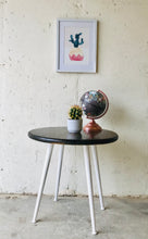 Load image into Gallery viewer, Retro Round Accent Table