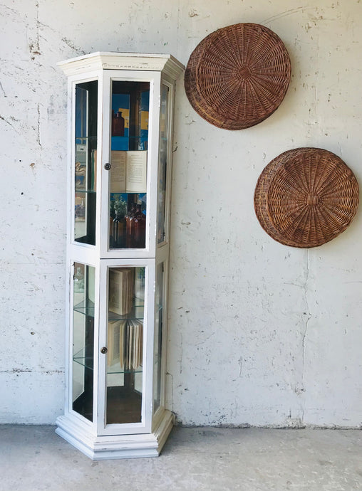 Pretty Vintage Curio Cabinet