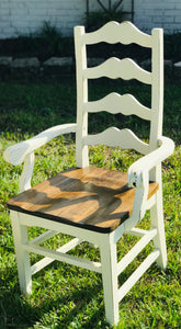 Gorgeous Farmhouse Table & Chairs