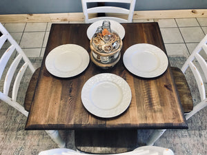 Perfect Little Farmhouse Table & Chairs