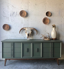 Load image into Gallery viewer, Stunning MCM Buffet, Dresser, or TV Stand