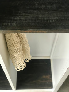 Perfect Farmhouse Mudroom Cubbies