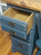 Load image into Gallery viewer, Adorable Vintage Wood Desk &amp; Chair