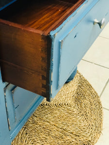 Pretty Chunky Blue Single End Table