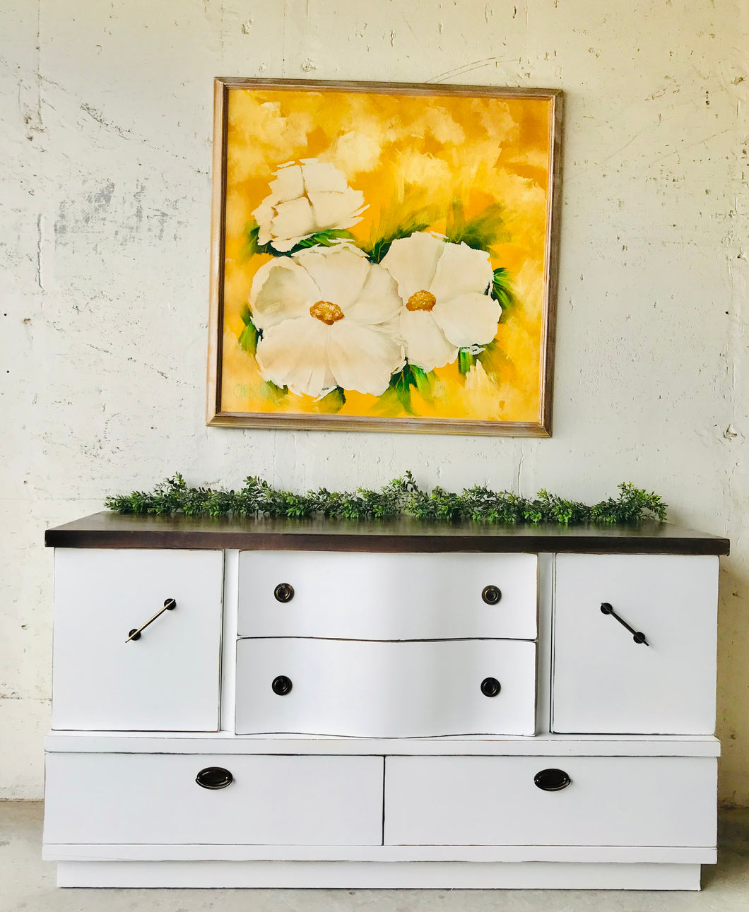 Beautiful MCM Sideboard or TV Stand