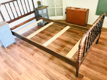 Load image into Gallery viewer, Adorable Vintage Spindle Twin Bed Frame