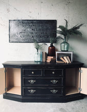 Load image into Gallery viewer, Stunning Vintage Credenza or TV Stand