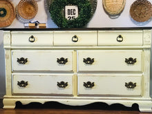 Load image into Gallery viewer, Amazing Solid Wood Vintage Yellow Dresser Set