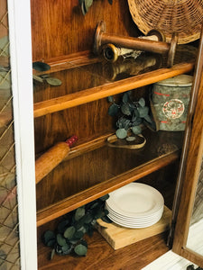 Beautiful Vintage Lighted China Cabinet