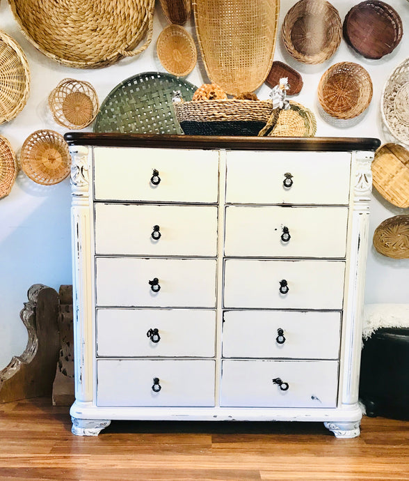 Pretty Solid Wood Farmhouse Chest of Drawers