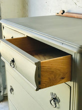 Load image into Gallery viewer, Beautiful Antique Chest of Drawers