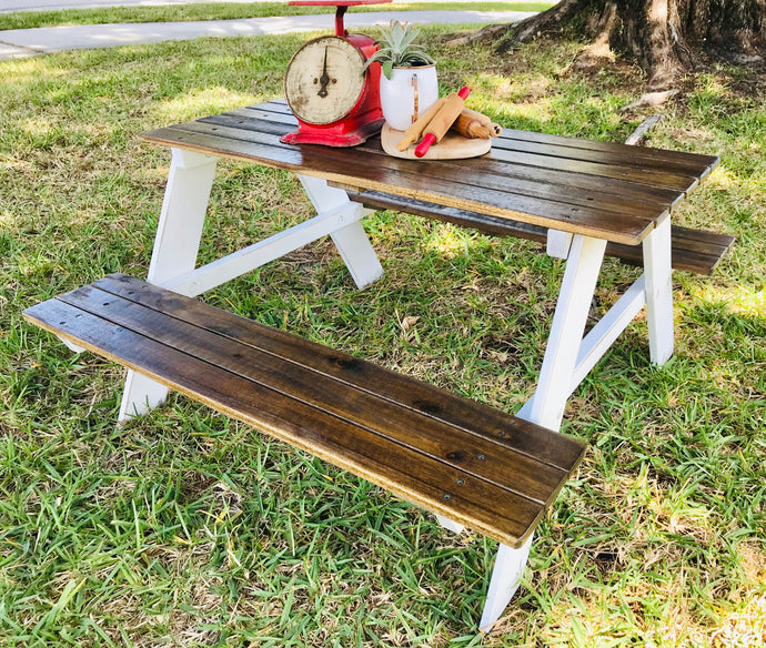 Too Cute Farmhouse Toddler Picnic Table